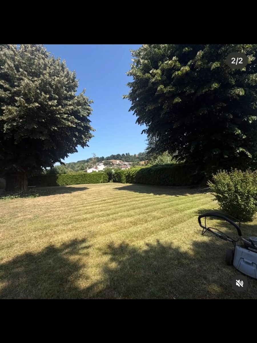 Extérieur entretenu dans le Couserans